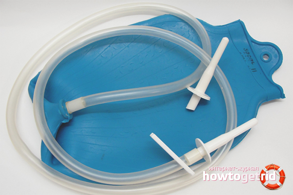 How to make an enema with Esmarch's mug