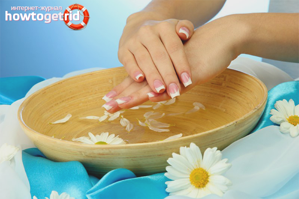 Hand baths from chicks