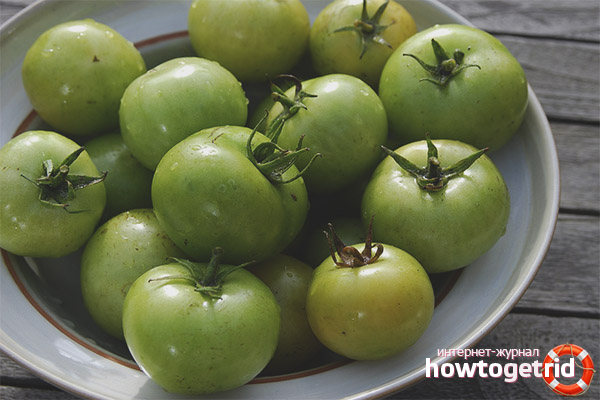The benefits and harms of green tomato