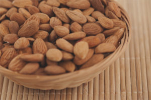 Almonds for breastfeeding